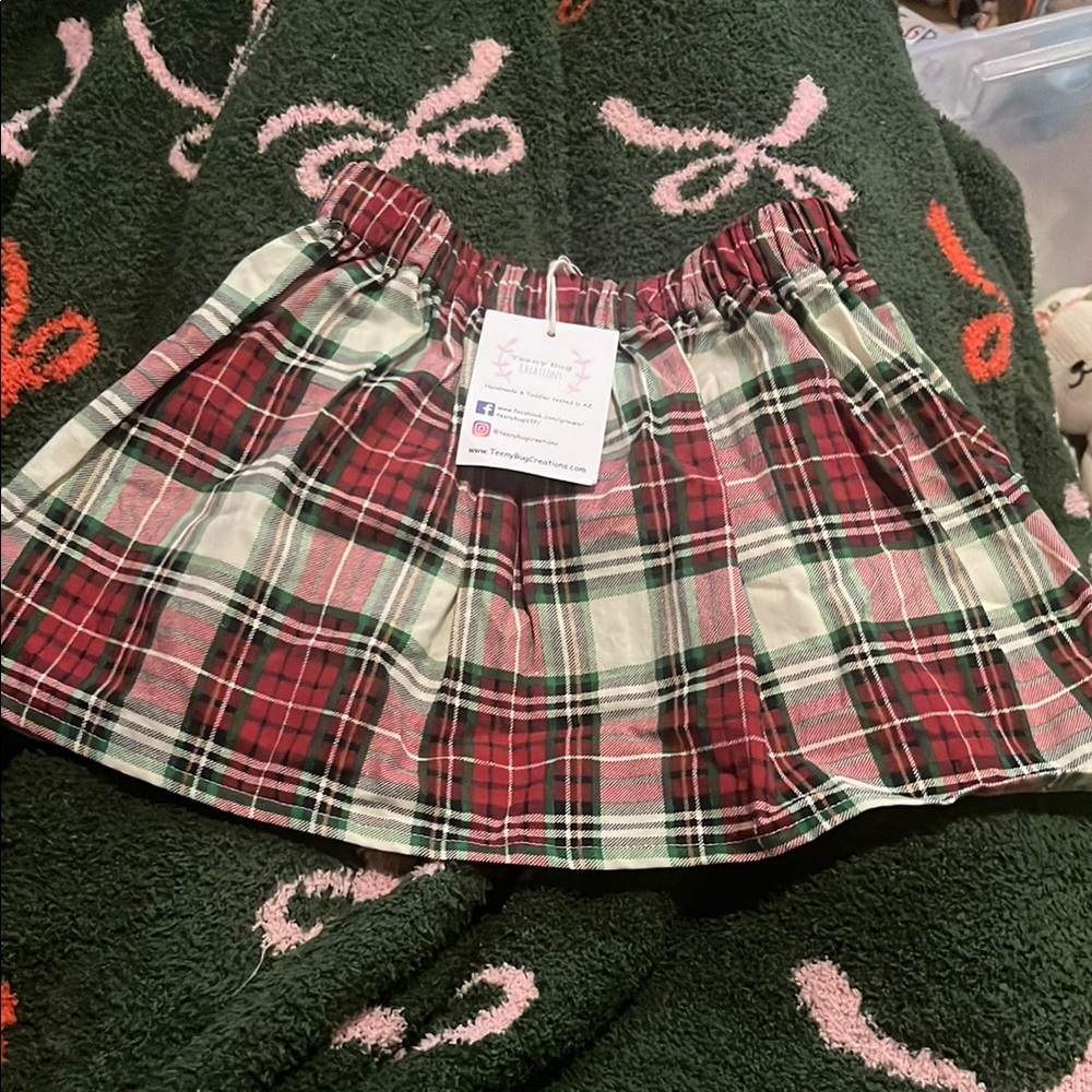 B28 Small Shop Plaid Skirt in Red and Green NWT